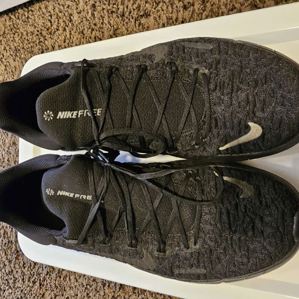 Nike Free Black Sneakers